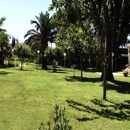 Vivere Villa *