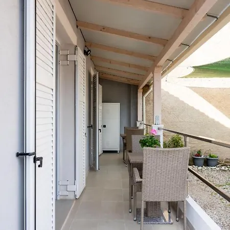 Fouki Apartment Ipsos
