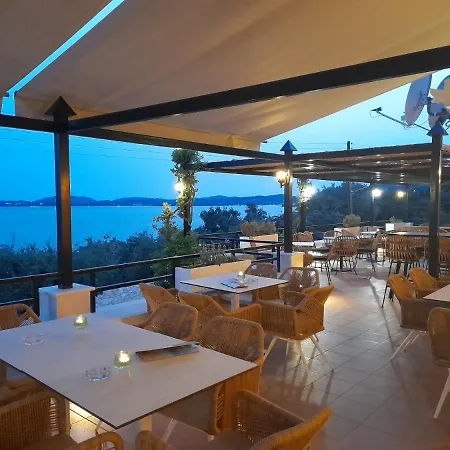 Nissaki Sea View Apartment *