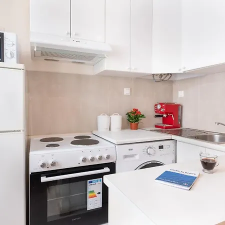 Elegant Old Town By Nadiona Apartment *