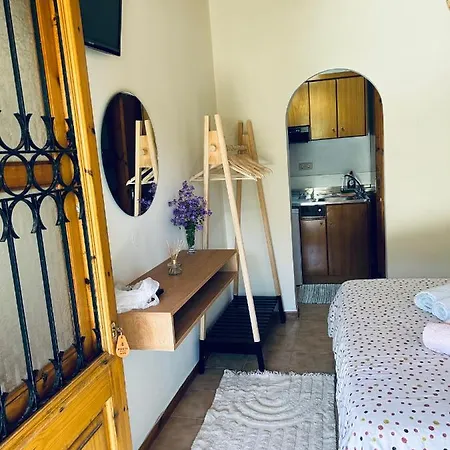 Pieros Alipa Apartment *