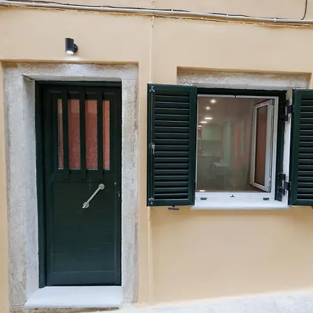 Casa Lefteritsa Apartment *