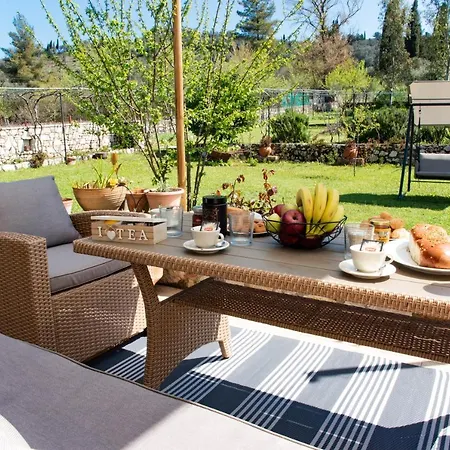 Giannakis Villa *