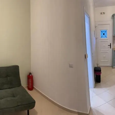 Mythos Apts Rentit *