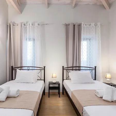 Kapo'distria Maison I Holiday home