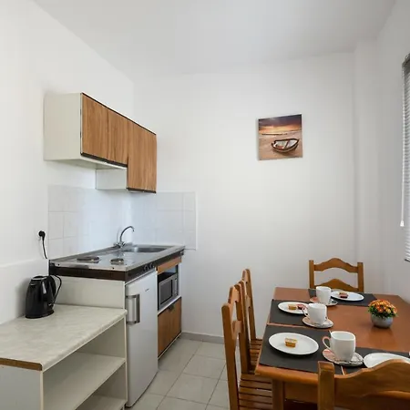 Apartment Nissaki Sea View