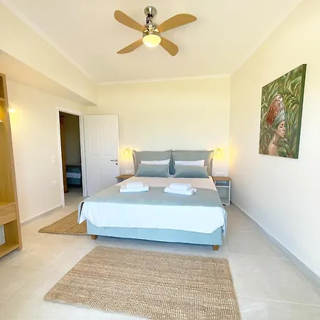 Beachfront 4-bed Luxury - Agios Gordios, Corfu, Greece Agios Gordios (Corfu)