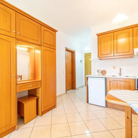 Giannis 13 Apartment *