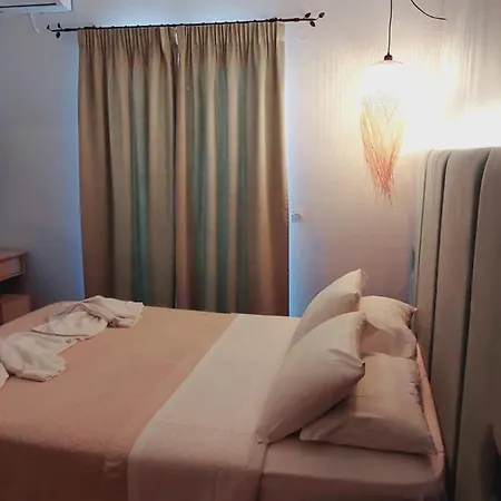Ninos On The Aparthotel Roda (Corfu)