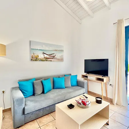 Thalassaki With Private Pool By Dadovillas Villa *