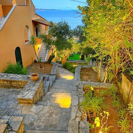 Silent Bay Apartment Katavolos