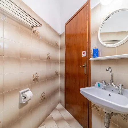 Korina Apartment *