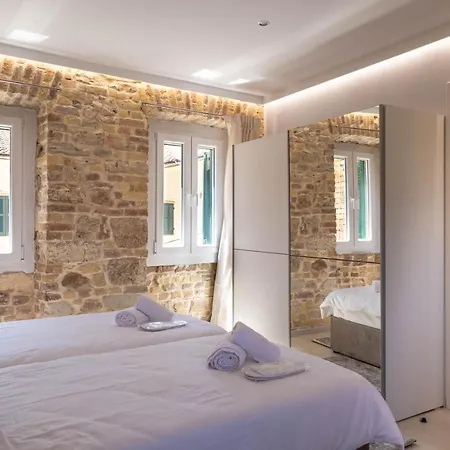 Apartment Castello Nuovo By Corfuescapes *