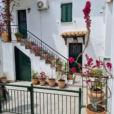 Gwgw's House *