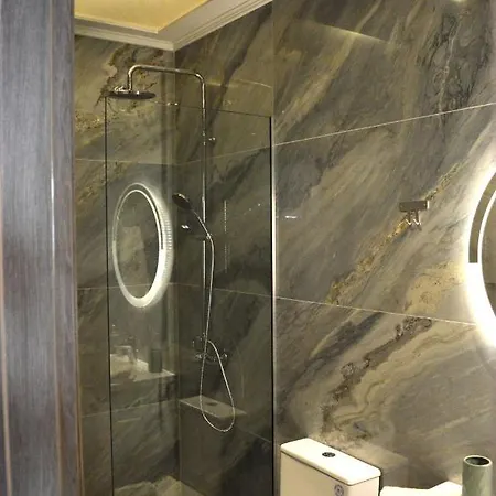 Appartement Golden Mile Studio-apartment Ypsos