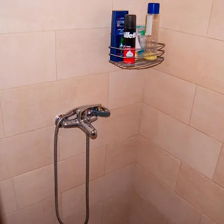 Yangos Traditional Apartment Kouramades