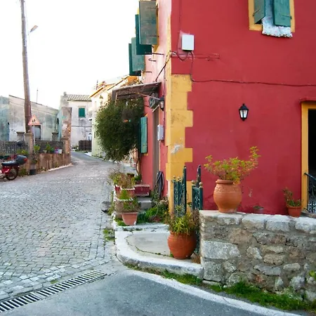 Yangos Traditional Apartment
