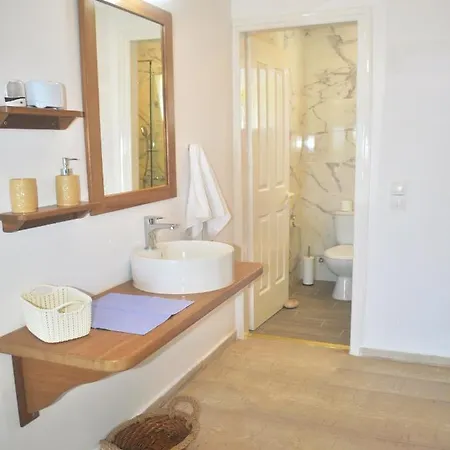 Holiday home Beachfront Vacation Eftichia Agios Gordios (Corfu)