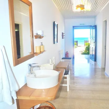 Beachfront Vacation Eftichia Holiday home