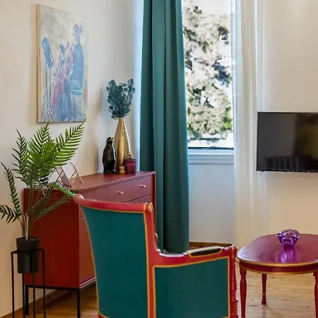 Royal View - Corfu Town Apartment
