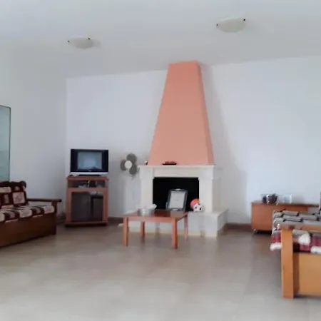 Nafsika Apartment Vigglatouri