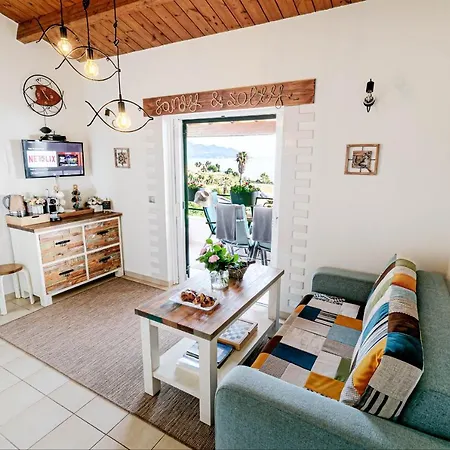 Seablue 137 Corfu Apartment *