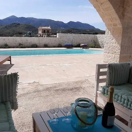Sea Breeze Coastal House In Almyros
