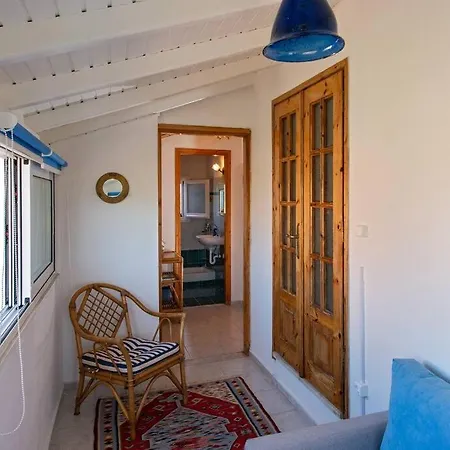 Sea Breeze Coastal House In Almyros Holiday home Almiros Beach
