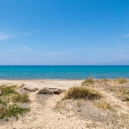 Holiday home Sea Breeze Coastal House In Almyros *