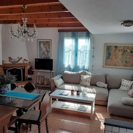 Sea Breeze Coastal House In Almyros