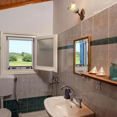 Holiday home Sea Breeze Coastal House In Almyros *