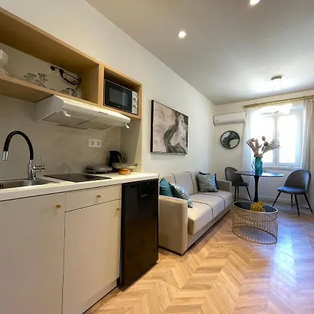 Apartment Piazza San Rocco