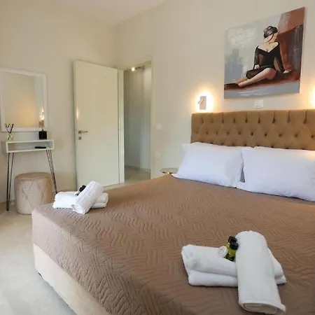 Kouros Apartment Litheres