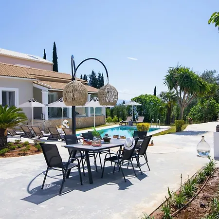 Villa Grande Terra With Swimming Pool *