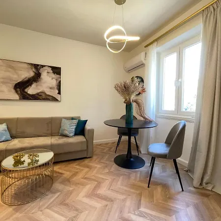 Piazza San Rocco Apartment