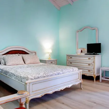 Casa Andriana Holiday home *