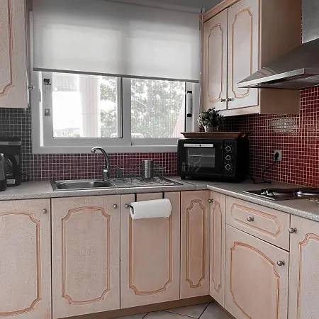 Appartement Kaloudis & *