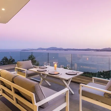 Ouranos Villa *