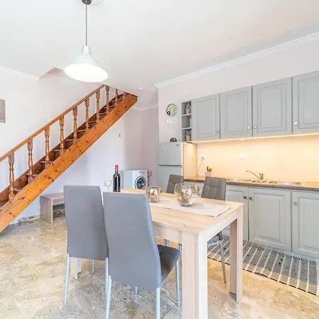 Logas Apartment Peroulades (Corfu)