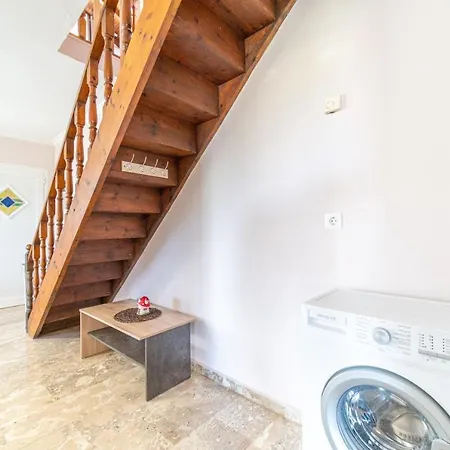 Logas Apartment Peroulades (Corfu)