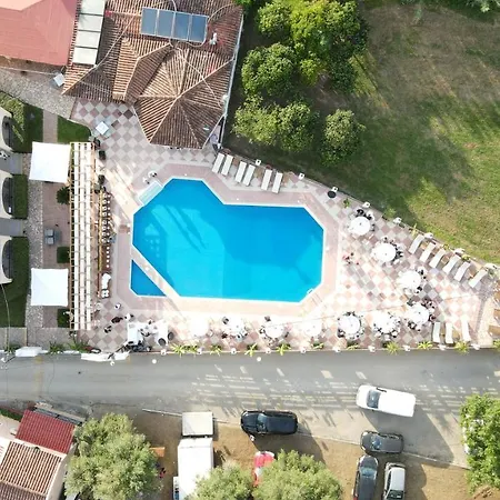 Hotel Oula Maisonettes 3*