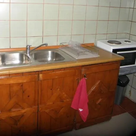56s.m Comftorable Studio,airport Area Apartment