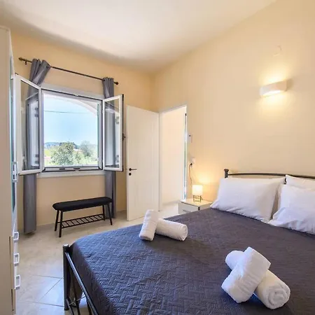 Fotini's By The Sea Apartment Petriti (Corfu)