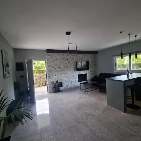 Luxvilla Agioi Deka (Corfu)