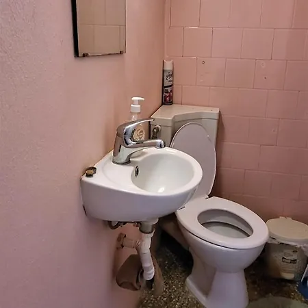 Apartment House Lana Perama (Corfu)