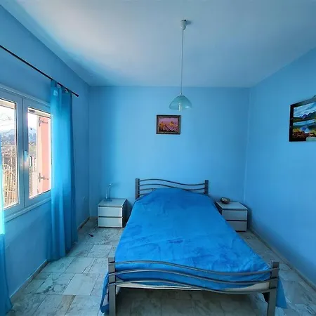 Apartment House Lana Perama (Corfu)
