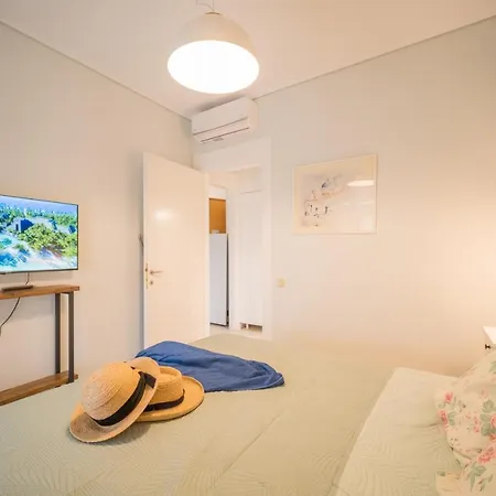 Bay Elegant By Hotelius Apartment *