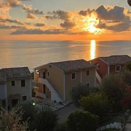 Apartment Costal