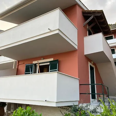 Costal Apartment *
