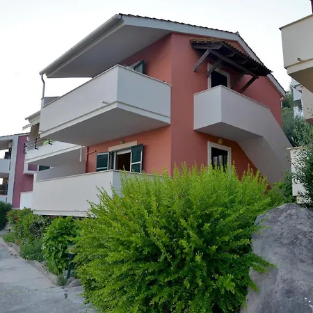 Apartment Costal *